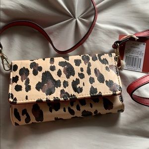 Crossbody purse